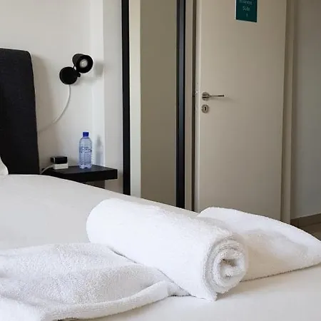 Διαμέρισμα Modern - Comfortable Beds - Wellnes Shower Λάρνακα
